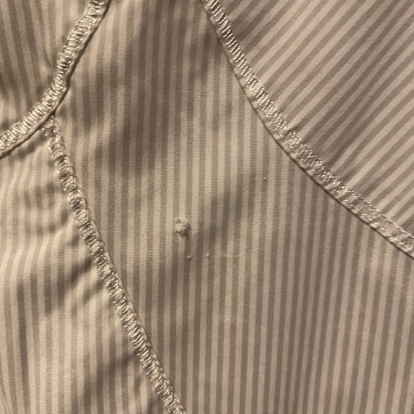 Lululemon Run Jacket - White, Lined with hood and a ton of pockets - size 8 - Picture 12 of 15